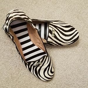 Henri Bendel Loafers